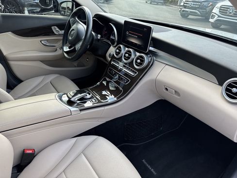 Used 2016 Mercedes-Benz C 300 Sedan image 11
