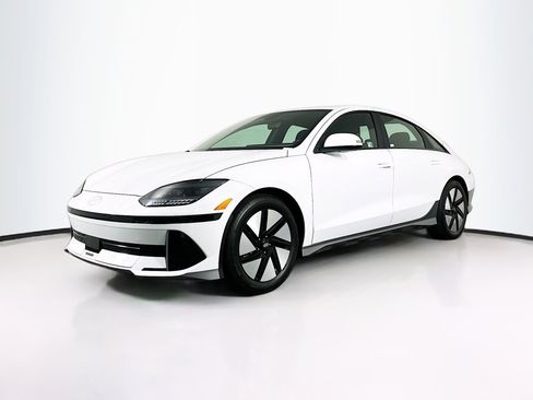 Used 2024 Hyundai Ioniq 6 SE image 3