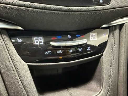 Certified 2025 Cadillac XT5 Premium Luxury AWD/4WD image 20
