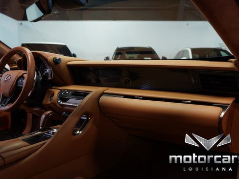 Used 2019 Lexus LC 500 Coupe w/ Performance Package RWD image 31