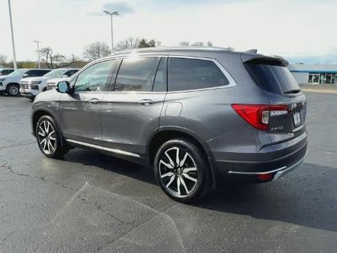 Used 2019 Honda Pilot Touring image 6