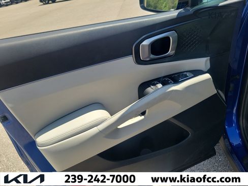 Certified 2023 Kia Sorento S w/ Panoramic Sunroof Package FWD image 23