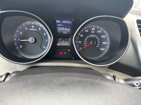 Used 2013 Hyundai Elantra GT w/ Style Pkg FWD image 24