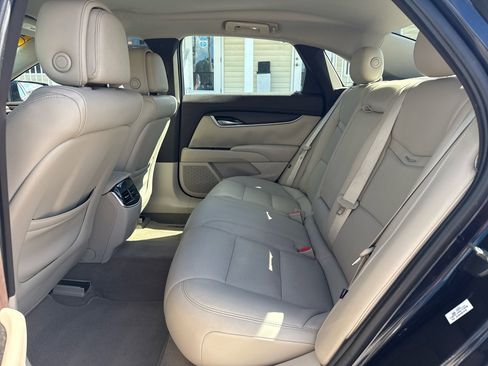 Used 2013 Cadillac XTS 4dr Sdn FWD image 21