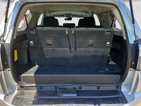 Used 2022 Toyota 4Runner SR5 AWD/4WD image 17