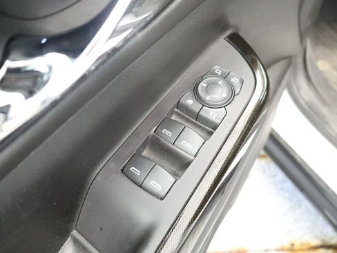 Used 2022 GMC Acadia AT4 w/ Technology Package AWD/4WD image 33