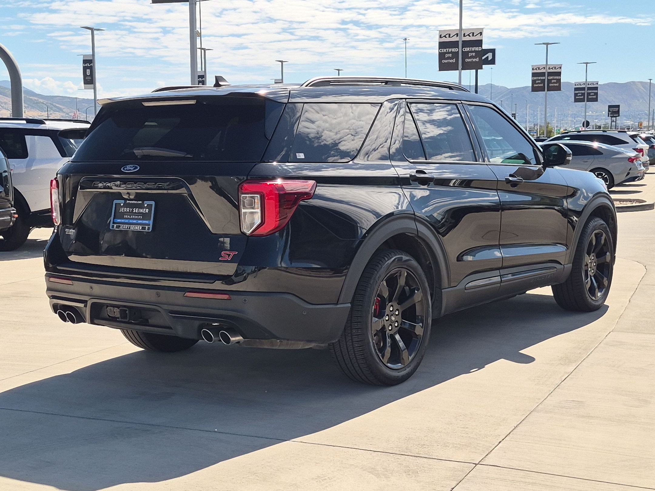 Used 2022 Ford Explorer ST w/ Equipment Group 401A AWD/4WD image 5