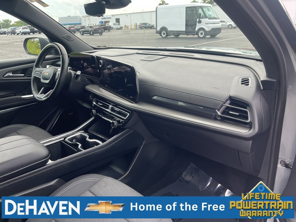 Used 2026 Chevrolet Traverse LT w/ Enhanced Driving Package AWD/4WD image 29
