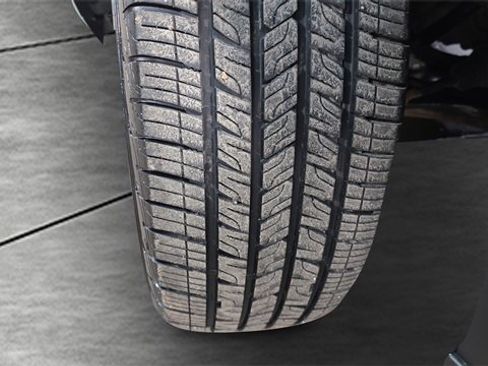 Used 2018 GMC Acadia SLT w/ LPO, Protection Package image 30