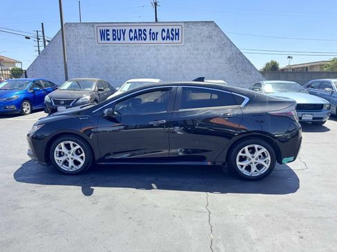 Used 2017 Chevrolet Volt Premier w/ Driver Confidence II Package FWD image 14
