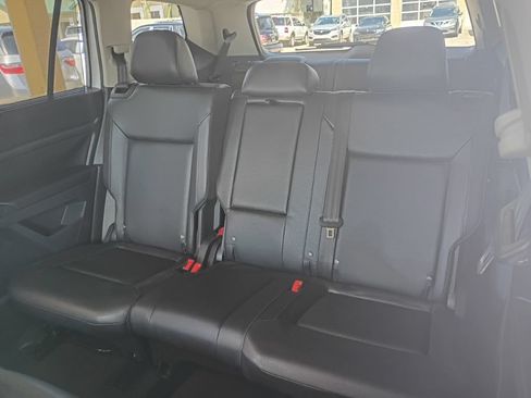 Used 2019 Volkswagen Atlas SE FWD image 35