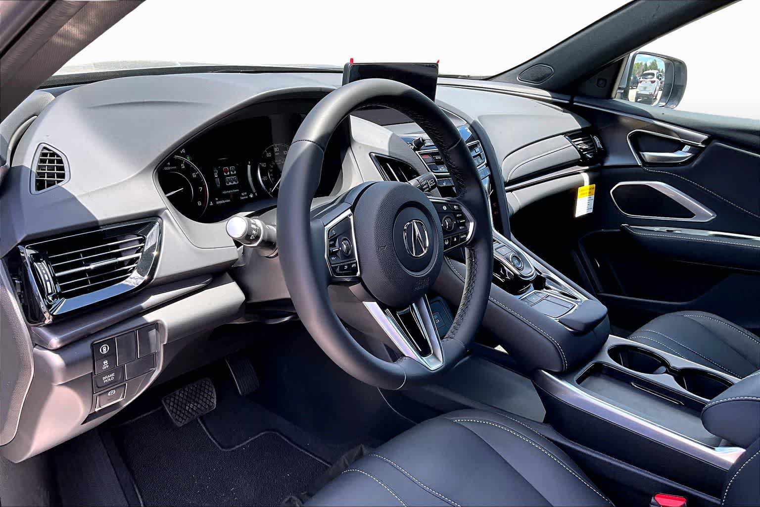 Used 2026 Acura RDX SH-AWD image 8