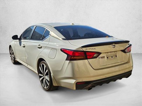 Used 2020 Nissan Altima 2.5 SR w/ Premium Package image 15