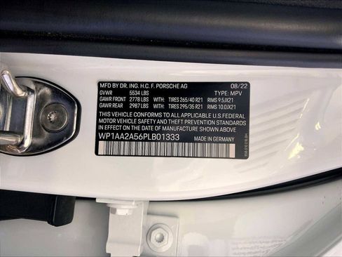 Certified 2023 Porsche Macan Turbo image 36