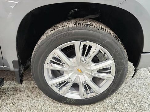 New 2026 Chevrolet Silverado 1500 High Country AWD/4WD image 13