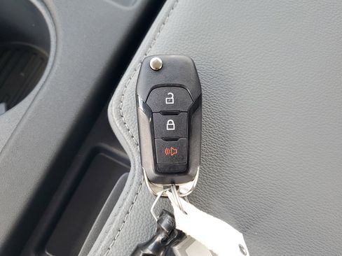 New 2026 Ford F250 XL w/ XL Chrome Package image 20