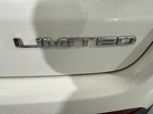 Used 2020 Jeep Compass Limited AWD/4WD image 10
