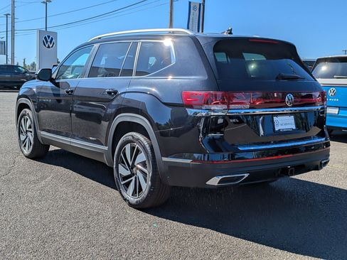 New 2025 Volkswagen Atlas SEL image 4