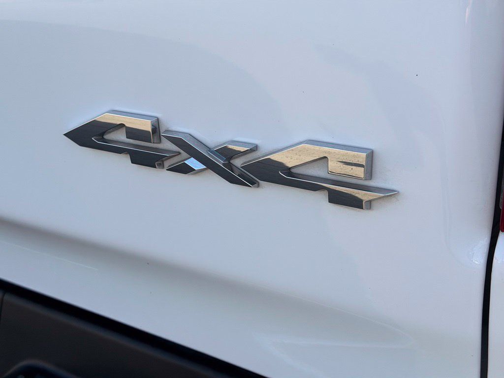 Used 2025 RAM 1500 Laramie AWD/4WD image 8