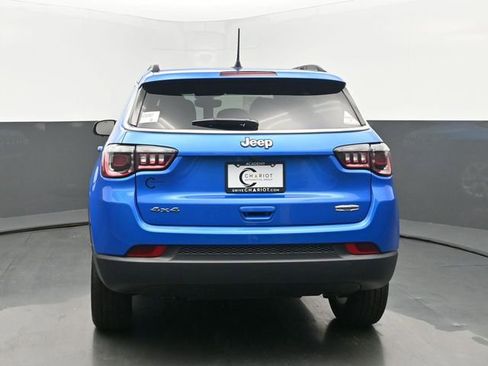 New 2025 Jeep Compass Latitude w/ Sun & Sound Group AWD/4WD image 5