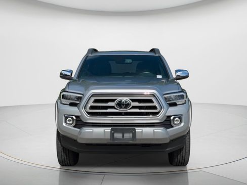Used 2023 Toyota Tacoma Limited AWD/4WD image 2