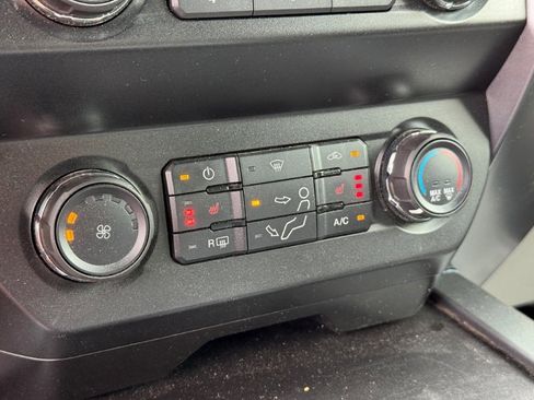 Used 2022 Ford F250 XLT w/ XLT Premium Package AWD/4WD image 33