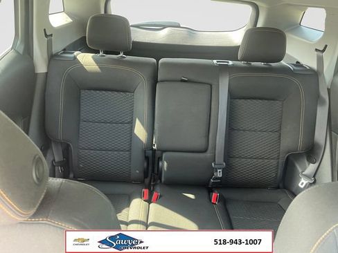 Used 2019 GMC Terrain SLE w/ Driver Convenience Package AWD/4WD image 17