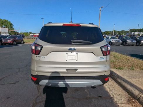 Used 2018 Ford Escape SEL AWD/4WD image 6