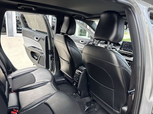 Used 2023 Jeep Compass Latitude w/ Sun and Sound Group image 34