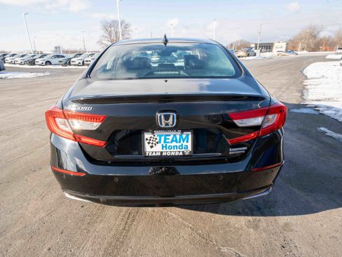 Used 2021 Honda Accord Touring image 5