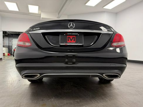 Used 2018 Mercedes-Benz C 300 C 300 4MATIC Sedan w/ Premium Package image 9
