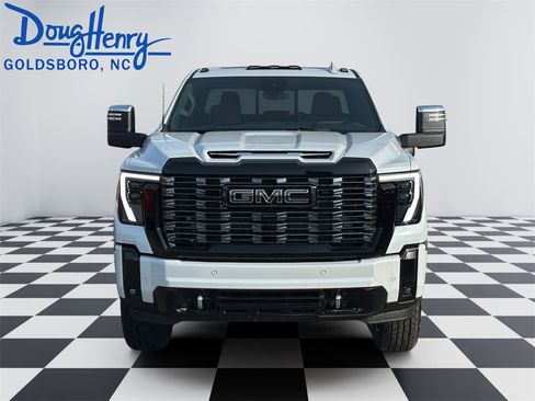 New 2026 GMC Sierra 2500 Denali Ultimate w/ LPO, Black Badging Package image 8