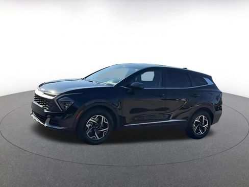 Used 2025 Kia Sportage LX FWD image 8