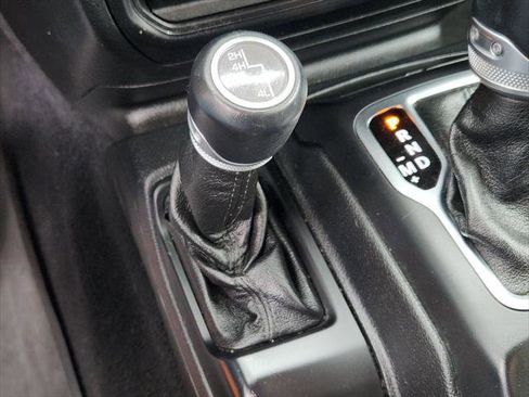 Certified 2021 Jeep Wrangler Unlimited Sahara AWD/4WD image 26