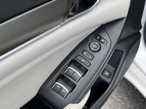 Used 2021 Honda Accord LX image 14