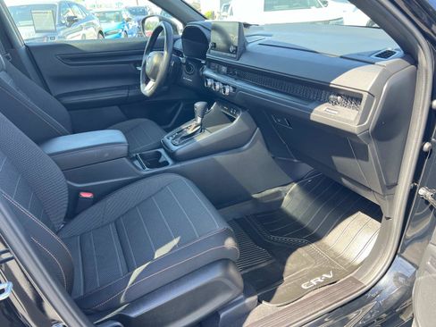Used 2025 Honda CR-V Sport image 28