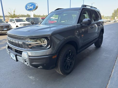 New 2025 Ford Bronco Sport Badlands image 3
