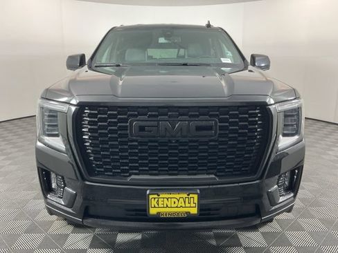 Used 2021 GMC Yukon XL Denali AWD/4WD image 2