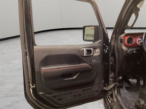 Used 2021 Jeep Wrangler Rubicon AWD/4WD image 23