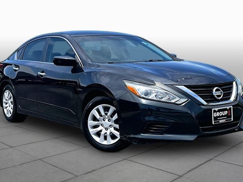 Used 2018 Nissan Altima 2.5 S w/ S Convenience Package FWD image 3