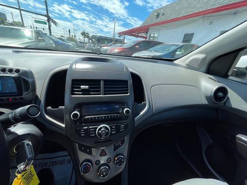 Used 2014 Chevrolet Sonic LT FWD image 19