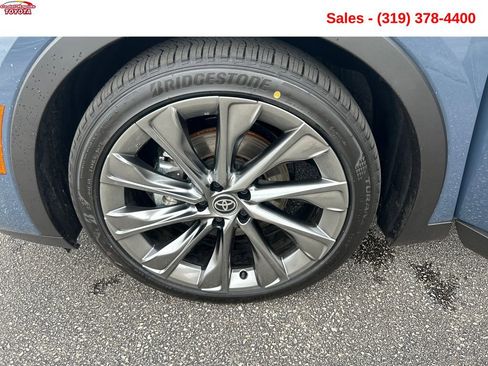 Used 2026 Toyota Crown Limited w/ Advanced Technology Package image 25