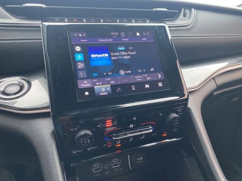 Certified 2021 Jeep Grand Cherokee L Laredo image 31