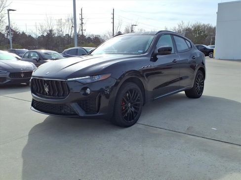 Used 2021 Maserati Levante S image 2
