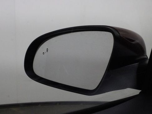 Used 2021 Hyundai Kona Limited w/ Cargo Package FWD image 38
