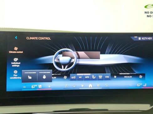 Used 2025 BMW 530i RWD image 51