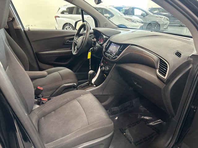 Used 2020 Chevrolet Trax LT FWD image 21