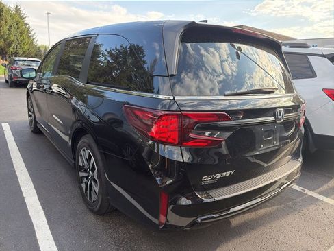 Used 2025 Honda Odyssey EX-L image 2