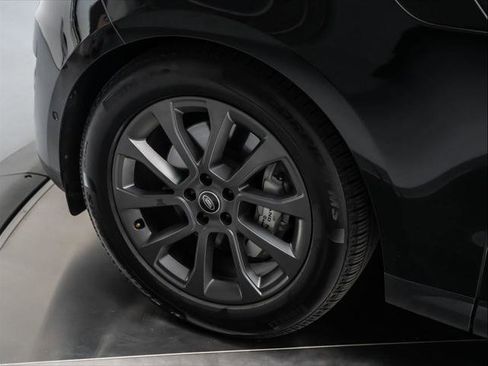 New 2025 Land Rover Range Rover Sport SE image 12