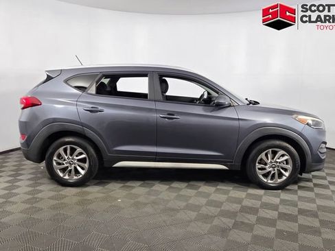Used 2017 Hyundai Tucson SE w/ SE Popular Package 02 FWD image 11